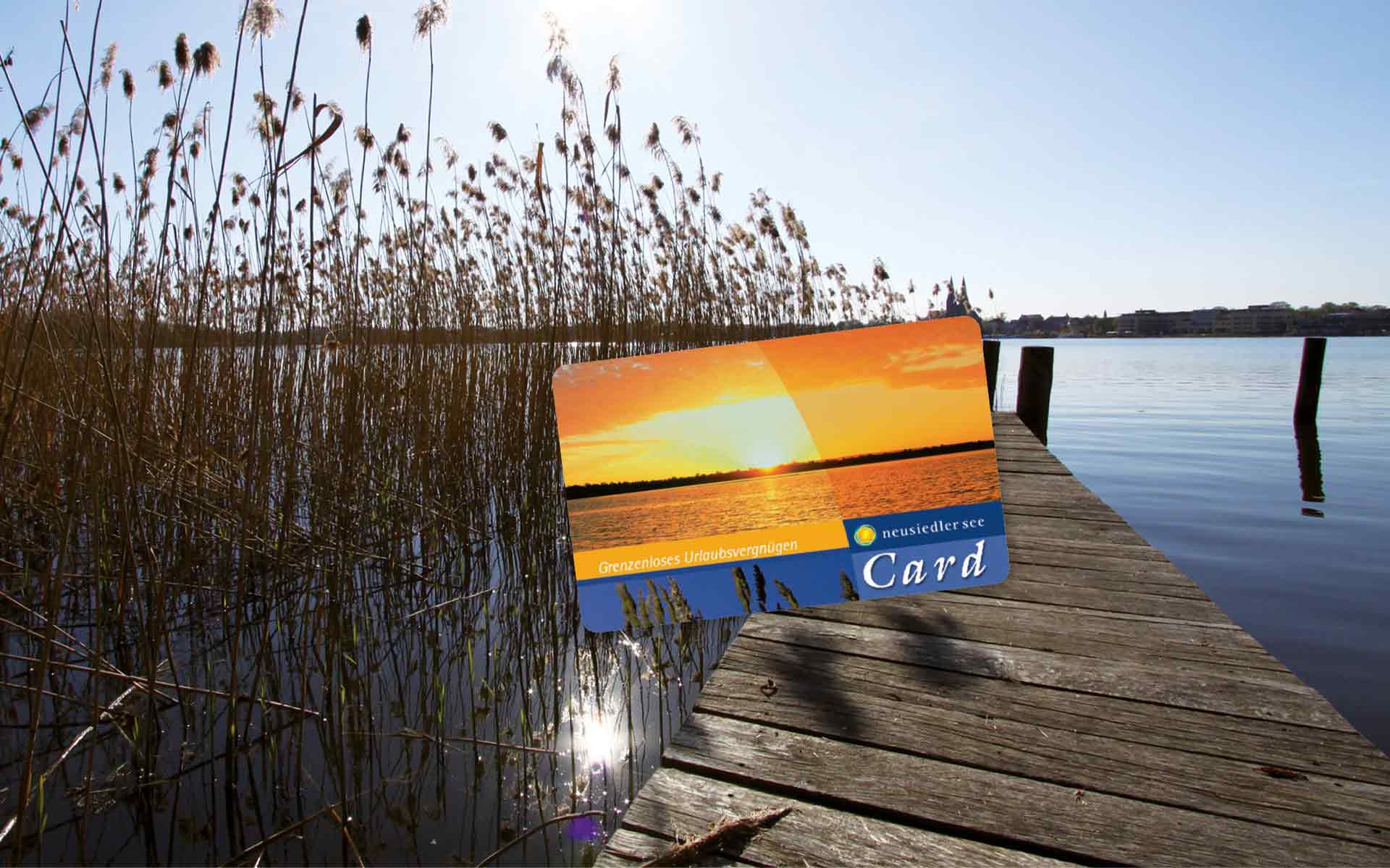 Neusiedler See Card auf Steg im Schilf am Neusiedler See